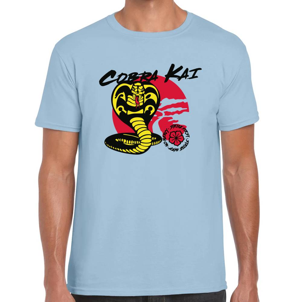 Playera Cobra Kai Cobra Standing Algodón Premium #0003262